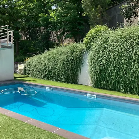Havre De Paix Avec Piscine Et Vue Imprenable